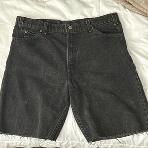 Black Levi's jorts Size 38 inseam 16-18